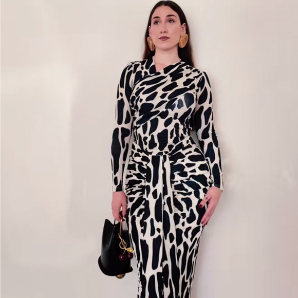 Rī Mī Lala Spotted Navy Skirt Set - Picture 2 of 8